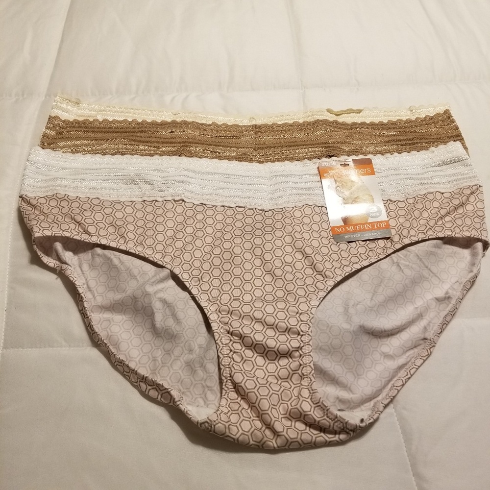 3 Pair of Warner's Blissful Benefits Lace Hipster